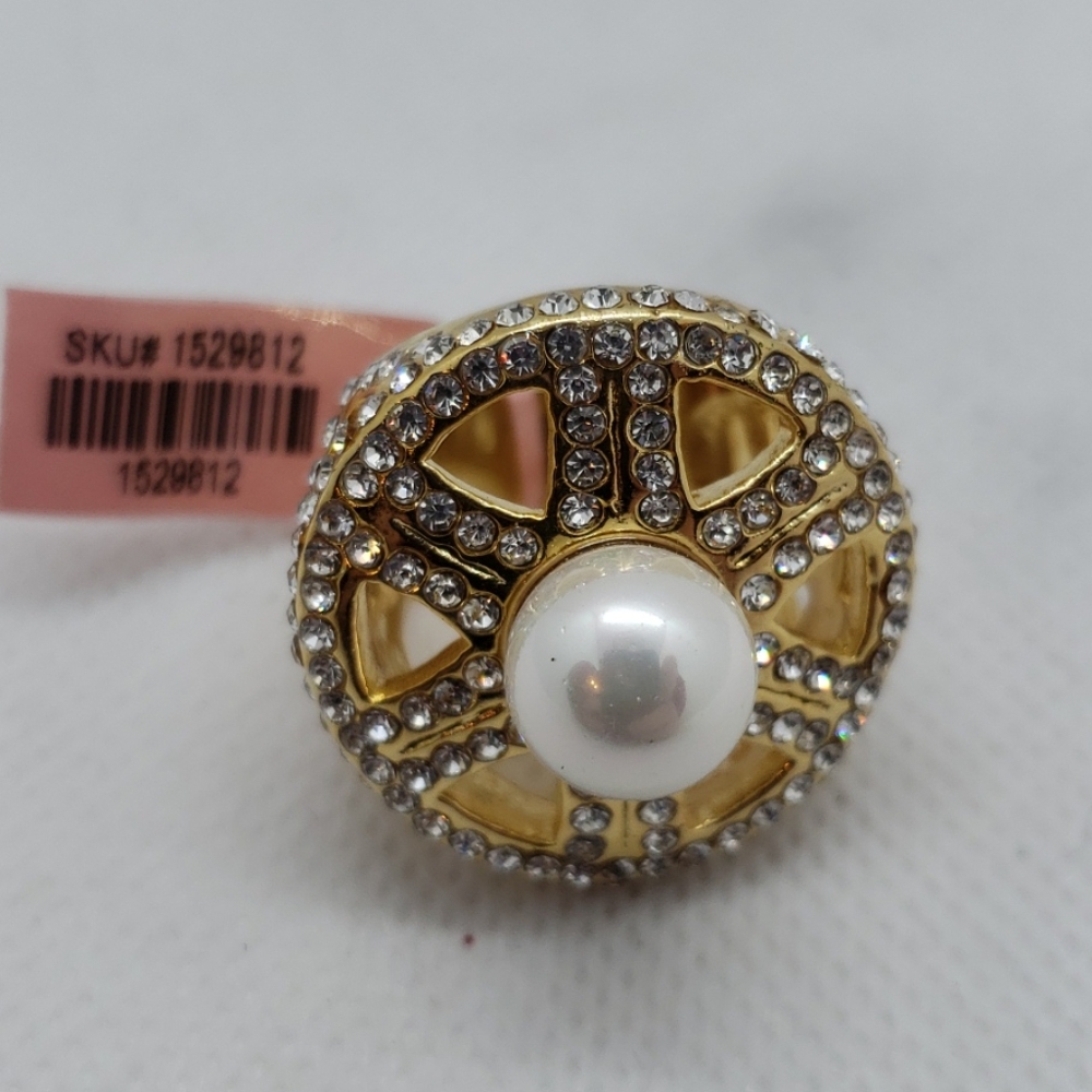 Pearl & Crystals Ring [6]